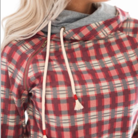 Red Plaid Cowl Neck Hoodie - Picture 4 of 6